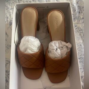 Women's Tan Quilted Mules